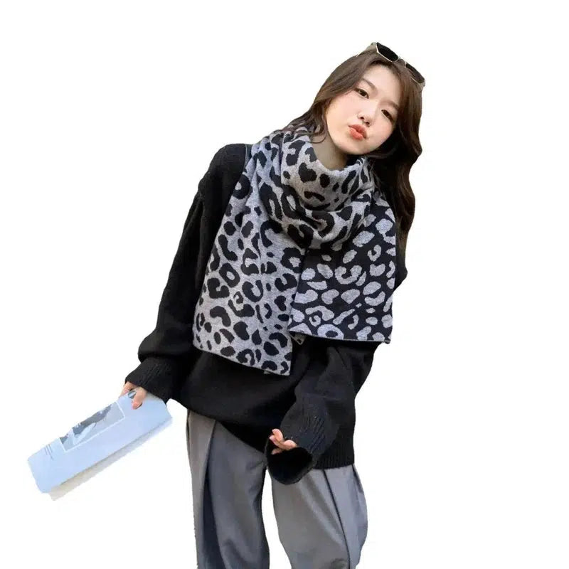 Cheky - Europe And America Fashion Leopard Scarf Versatile Warm Keeping Women